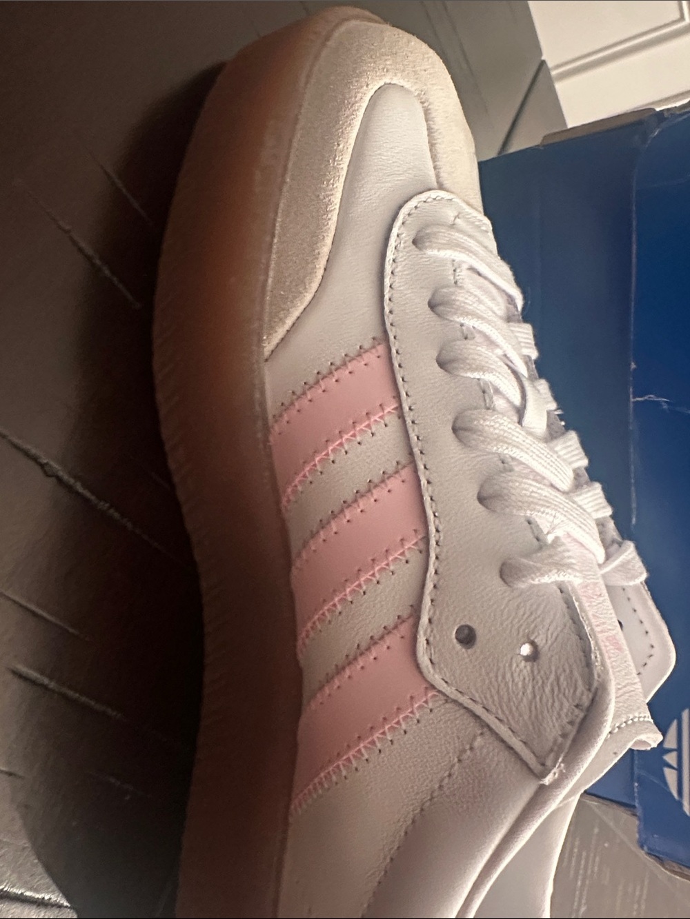 NEW adidas Sambae J Kids Sneakers White with Pink and Gum Sole
